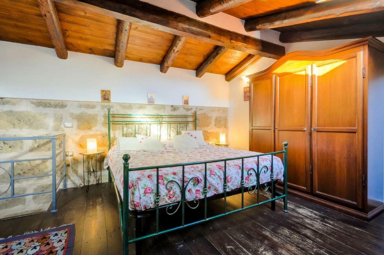Alghero Old Town Apartment Steps To Sea And Scenic Ramparts Exterior foto