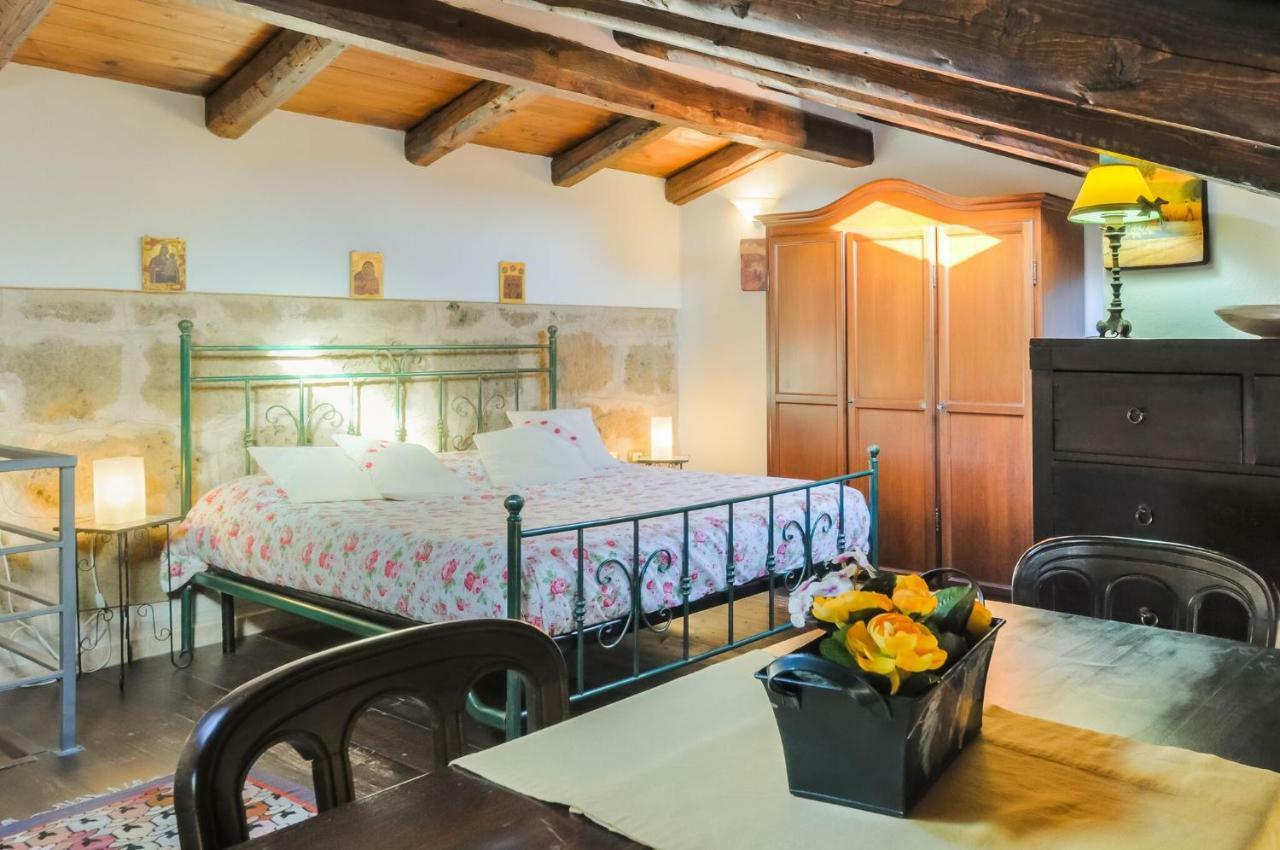Alghero Old Town Apartment Steps To Sea And Scenic Ramparts Exterior foto